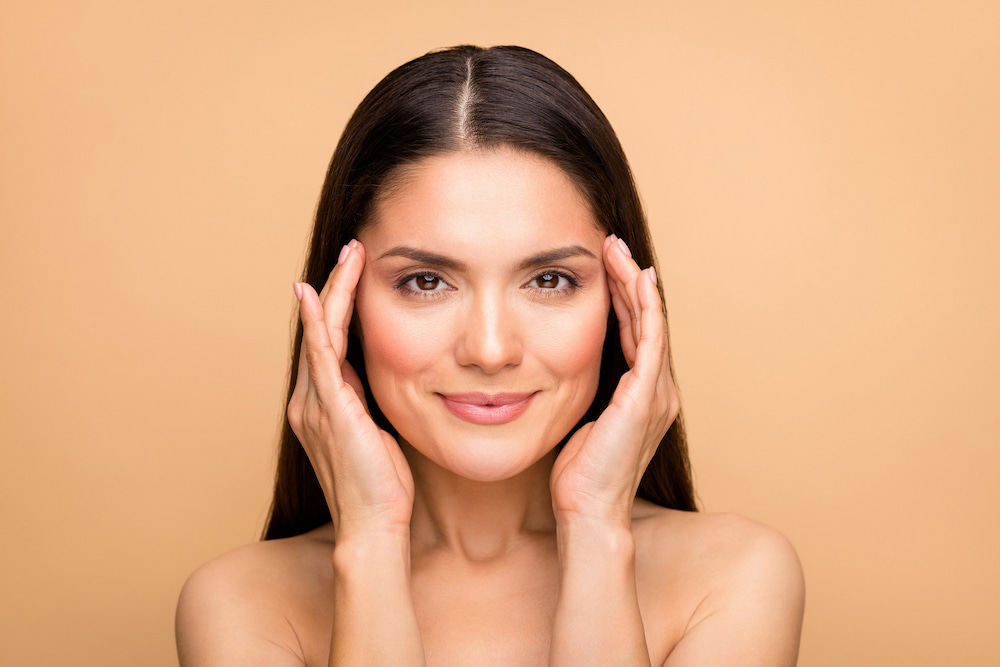 Young woman after facelift in Tampa